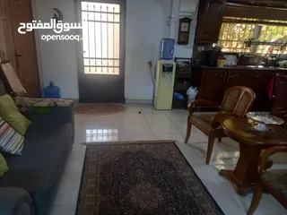  8 شقه طابقيه