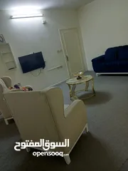  7 شقة مفروشة الحي الجنوبي قرب مدارس دار العلوم  3 غرف نوم  2 حمام  غرفة ضيوف  غرفة صالون  مطبخ . مكيف