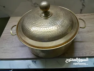  2 طنجرة نحاس نحاس صب ثقيلة حجم كبير سعة 7لتر وأكثر بحاله ممتازة جدا