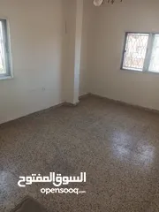  3 شقة للإيجار بجبل التاج طلوع رغدان