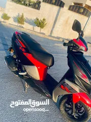  2 سكوتر  وكاله لسا  ماشي 7الف موديل 2023 مرخص   حالتو ممتازه  ولا بدو اشي