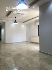  4 شقة فارغة للبيع او للإيجار في حي الصحابة - ref: 14582