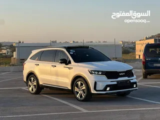  3 كايا سورينتو /2022 فل الفل  فتحة سقف بانوراما  4x4 ///240Hp بنزين + كهرباء  ( Haybrid) 1600cc
