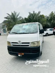  1 Toyota HIACE. 2005 MODEL