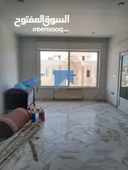  4 شقة طابقية مميزة للبيع في الرابية  - قرب البولندية طابق ثالث 300م بسعر مغري