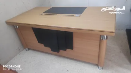  1 Manager Table (مكتب طاوله مال مدير)