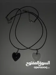  2 اساور وسناسيل وخواتم