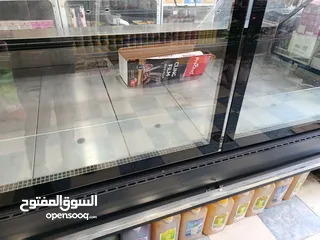  1 ثلاجة عرض لحوم ايطالية