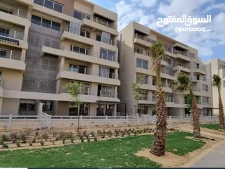  2 شقة بتقسيمة مميزة وسعر لقطة فى Capital Gardens   بأقل سعر في السوق  بمساحة 168م + جاردن 118 2 غرفة