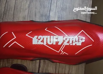  12 كفوف ملاكمة وواقيات الاجرين ماركه 2 TUF نطاف مش مستعملين ولا شخط