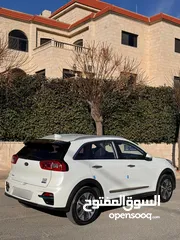  3 (قابل للبدل )كيا نيرو 2021 فل كامل ما عدا الفتحة كهرباء بالكامل