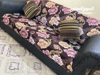  1 كنب بحاله جيده للبيع