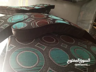  2 ديوانيه..فرش غرفة جلوس...