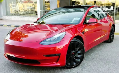  24 تيسلا 2023 model 3 فحص كامل 4 جــيــد ممشى قليل 18 الف بحالة الوكالة لون مميز بسعر لقطة ومحروووق