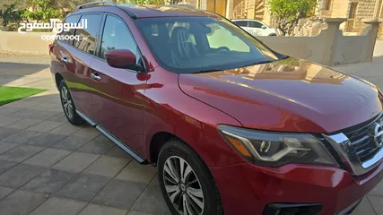  4 Nissan  Pathfinder SV  2017