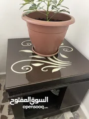  4 طاولة وسط مع 2جنابيات