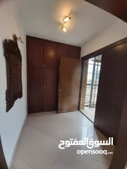 8 شقة ارضية للبيع اربع غرف نوم في جبل عمان قرب قصر زهران