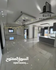  11 شقة جديدة غير مفروشة للايجار في شارع القدس