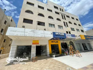 4 مكاتب مميزة جدا للايجار في موقع استراتيجي مطل على الشارع الرئيسي وحيوي