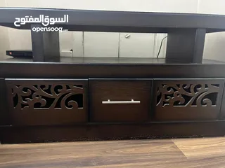  4 طقم كنب مع طاوله تلفزيون