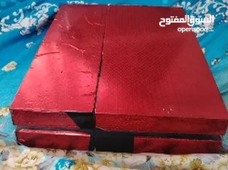  1 ps4 جهاز نضيف عليه14لعبه منهن جتا وفيفا وبيس