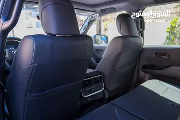  7 TOYOTA LAND CRUISER 300 GXR V6 موديل 2024 للبيع
