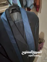  1 بدل رجالي فاخر جديد أمريكا/قياس الكمر 42/سم ويوجد في مجال للتوسيع بحدود 4 سم/البدل الجاكيت البدل نخب