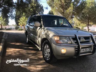  2 Mitsubishi pajero 2005