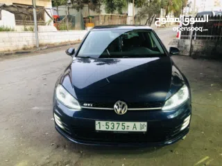  1 جولف ترخيص 2015 نظيفة لون مميز مع تامين طويل