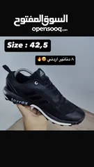  24 حذاء رياضة ( ZOOM ) .