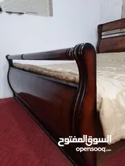  4 غرفة نوم ماستر للبيع مع كورنر وطاولات