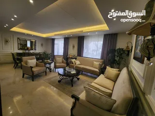  18 شقة فاخرة فارغة للبيع او للإيجار بمواصفات فيلا - ref : 14560