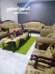  2 طقمين كنب 14 مقعد  مع طربيزات السعر ع الخاص  قابل للتفاوض ..