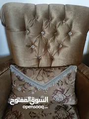  3 طقم كنب زان 7 مقاعد ثقيل بحالة الجديد