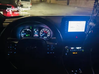  5 Toyota RAV4_LE/AWD 2022