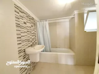  13 شقة للايجار في الدوار الرابع  ( Property 33512 ) سنوي فقط