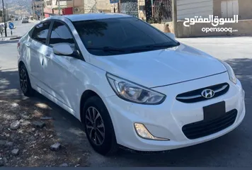  8 هونداي اكسنت 2017 يد أولى ماشيه 50 الف كم فقط