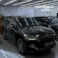  9 TOYOTA LAND CRUISER GXR GRAND TOURING 2019