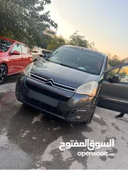  1 ستيروين بيرلنجو 2017 ترخيص 2016