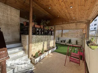  5 شقة طابق ارضي مساحة 165 متر للبيع بسعر مغري جدا