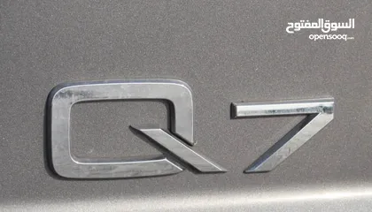  8 Audi Q7 40 TFSI quattro 2017 V4  GCC, accident-free in excellent condition service history from Audi