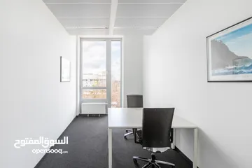  4 Fully serviced private office space for you and your team in Muscat, Pearl Square