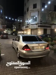  5 للبيع او البدل مرسيدس c220 اصل عمومي موديل 2006 بحالة ممتازه السعر 30 الف
