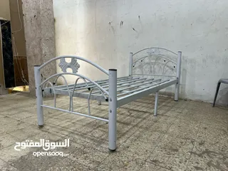  2 تخوت حديد متوفر جميع الالوان كفاله خطيه 8سنوات