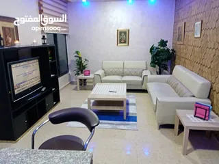  1 شقة مفروشة في منطقة عبدون للايجار (يومي/اسبوعي) (2نوم)مع بلكونة
