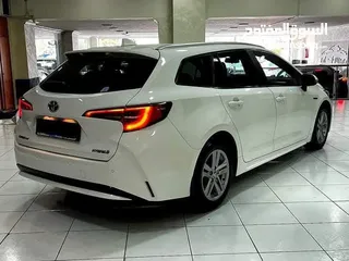  13 Toyota Corolla Station Hybrid 2021 بطارية ليثيوم
