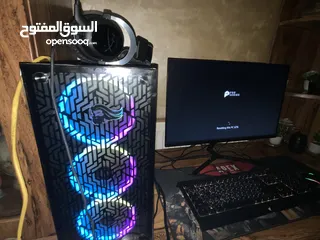  2 كمبيوتر العاب مستخدم بسعر مناسب جدا
