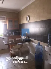  13 شقة فاخرة للبيع في أم السماق  خلف السيتي مول طابق ثالث 190م تشطيب سوبر ديلوكس