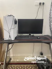  1 للبيع بي سي قيمنق معا كل اغراضه