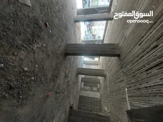  6 محلات تجارية